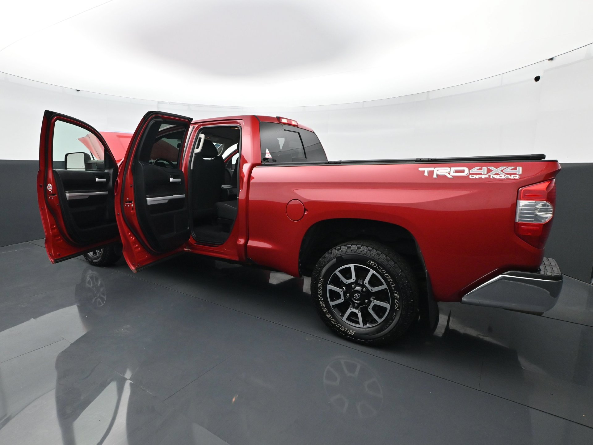 Used 2017 Toyota Tundra SR5 w/ TRD Off Road Package AWD/4WD image 29