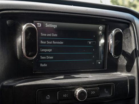 Used 2018 Chevrolet Silverado 1500 W/T w/ Trailering Package AWD/4WD image 24