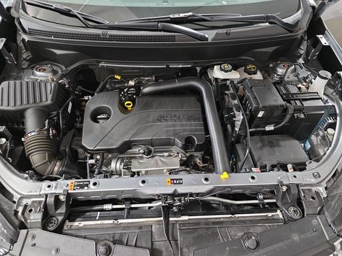 Used 2024 Chevrolet Equinox LT AWD/4WD image 30