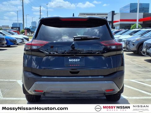 Used 2023 Nissan Rogue SV FWD image 6