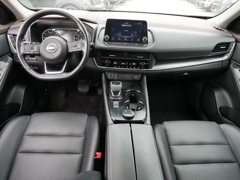 Certified 2023 Nissan Rogue SV w/ SV Premium B Package AWD/4WD image 10