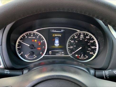 Used 2017 Nissan Sentra SV w/ Style Package FWD image 25