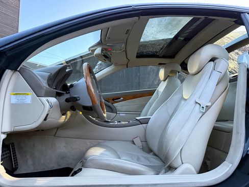 Used 2005 Mercedes-Benz SL 500 image 45