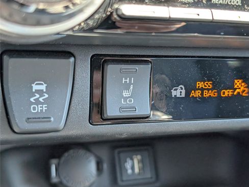 Used 2023 Toyota RAV4 XSE AWD/4WD image 25