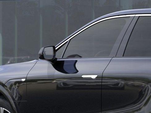 New 2025 Cadillac Lyriq Luxury image 13