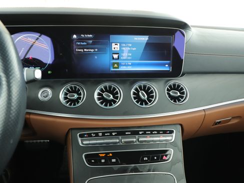 Used 2022 Mercedes-Benz E 450 Cabriolet image 23