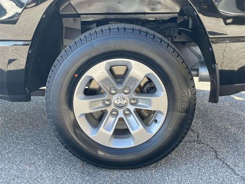 Used 2024 RAM 1500 Laramie image 10