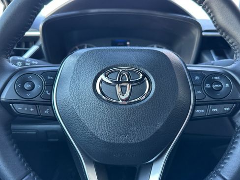 Certified 2025 Toyota Corolla SE image 21