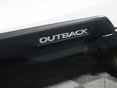 Used 2023 Subaru Outback Premium image 15