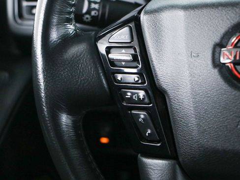 Used 2022 Nissan Frontier PRO-4X w/ Pro-4X Premium Package AWD/4WD image 14
