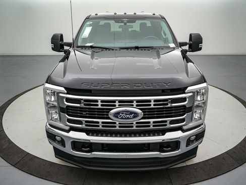 New 2026 Ford F250 XLT w/ FX4 Off-Road Package image 10