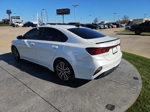 Used 2024 Kia Forte GT-Line w/ GT-Line Premium Package image 5