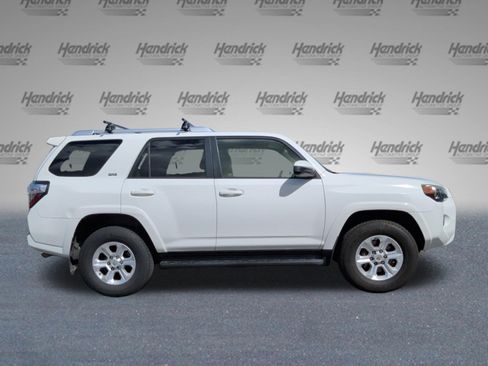 Used 2015 Toyota 4Runner SR5 AWD/4WD image 6