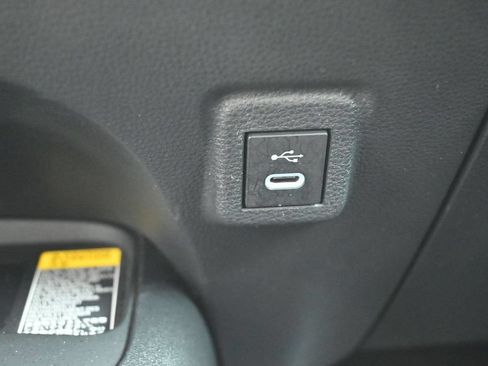 Certified 2024 Toyota Corolla SE w/ SE Premium Package FWD image 21