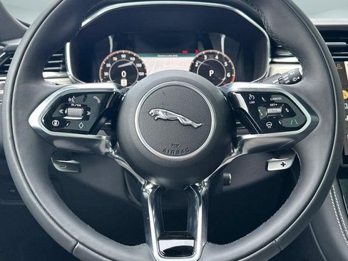 New 2025 Jaguar F-PACE R-Dynamic S AWD/4WD image 8