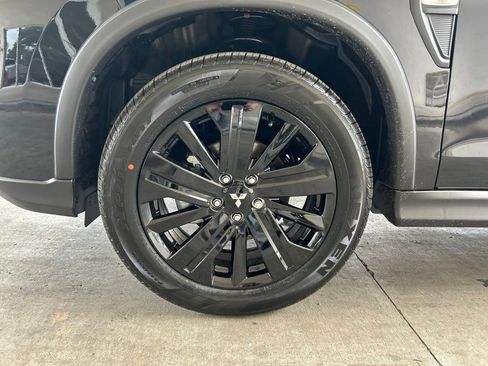 New 2026 Mitsubishi Outlander Sport LE AWD/4WD image 11