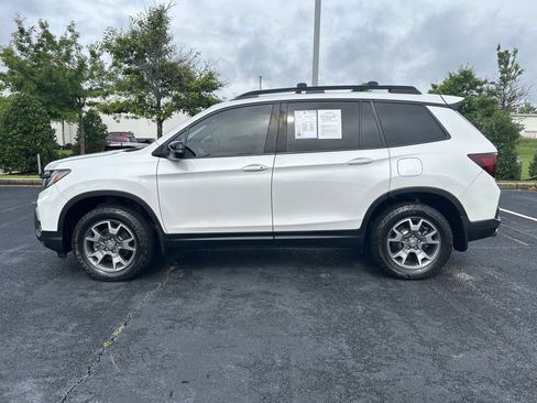 Used 2023 Honda Passport TrailSport image 6