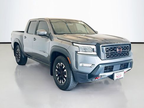 Used 2024 Nissan Frontier Pro-X RWD image 3