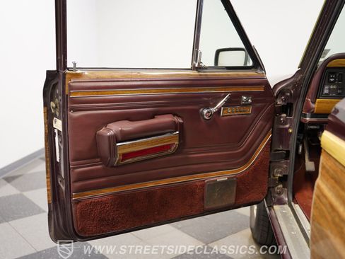 Used 1989 Jeep Grand Wagoneer image 37