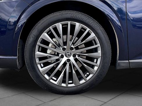Used 2025 Lexus RX 450h AWD w/ Convenience Package image 10