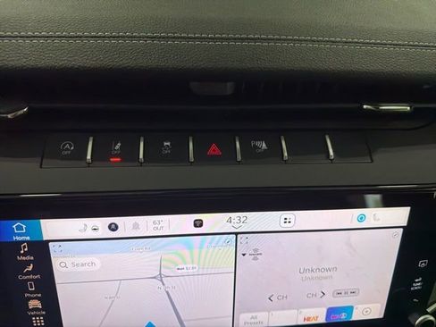 New 2026 Jeep Grand Cherokee Altitude image 18