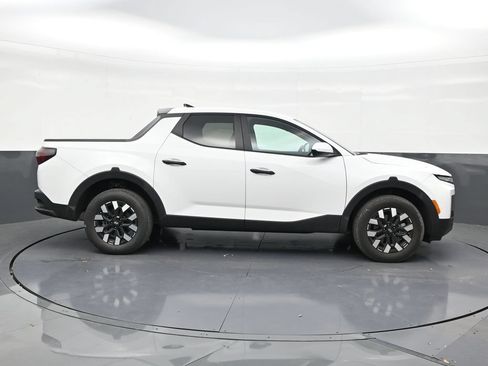 Used 2026 Hyundai Santa Cruz SE FWD image 6