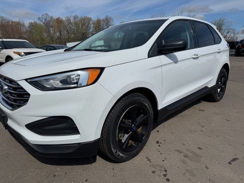 Used 2019 Ford Edge SE FWD image 9