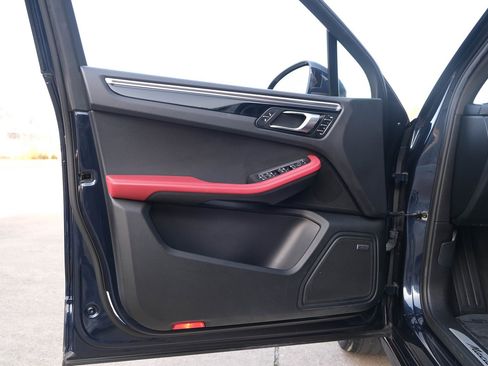 Used 2018 Porsche Macan GTS image 13