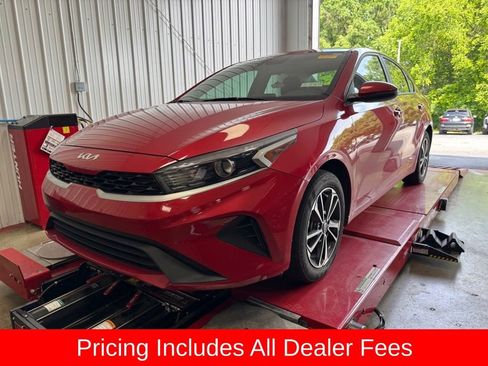 Certified 2024 Kia Forte LXS w/ LXS Technology Package FWD image 5