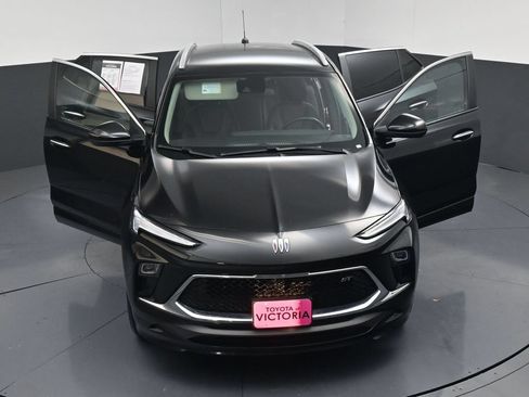 Used 2024 Buick Encore GX Sport Touring FWD image 23