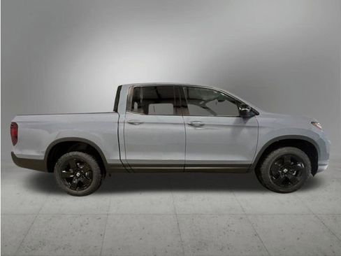 New 2026 Honda Ridgeline Black Edition image 8
