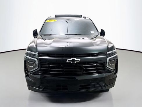 Used 2025 Chevrolet Tahoe RST AWD/4WD image 2