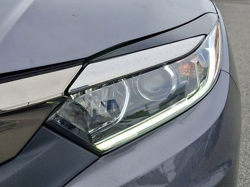 Certified 2022 Honda HR-V EX image 9