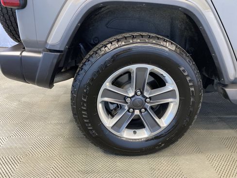Certified 2021 Jeep Wrangler Unlimited Sahara image 35