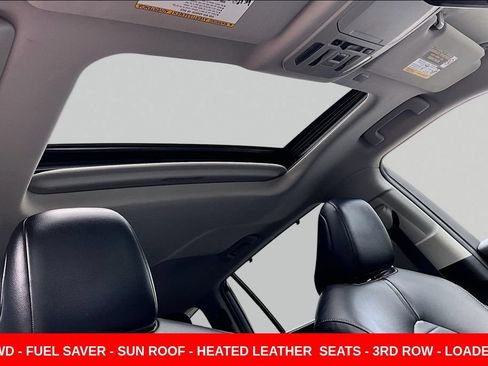 Used 2021 Toyota Highlander XLE AWD/4WD image 27