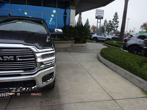 Used 2022 RAM 2500 Laramie image 34