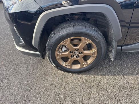 Used 2023 Toyota RAV4 AWD Hybrid image 9