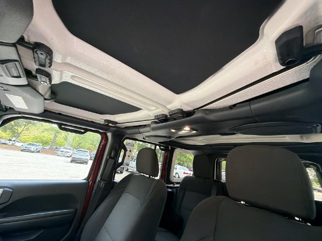 Used 2021 Jeep Wrangler Unlimited Sport AWD/4WD image 22