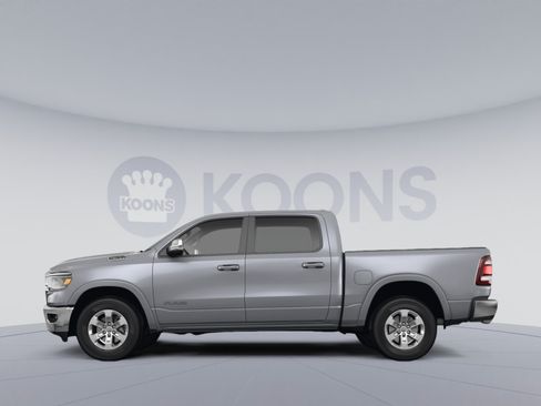 Used 2022 RAM 1500 Laramie AWD/4WD image 2