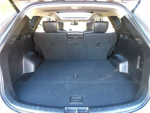Used 2017 Hyundai Santa Fe Sport FWD image 32