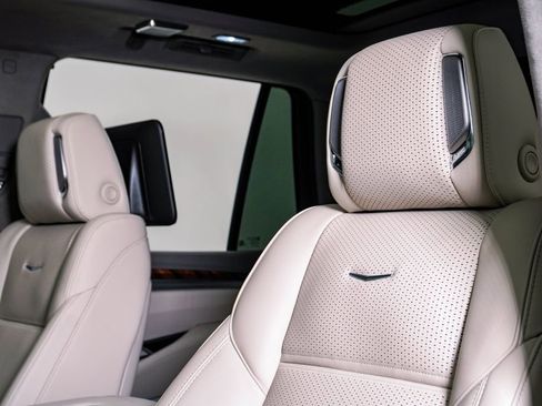 Used 2025 Cadillac Escalade Sport Platinum image 22