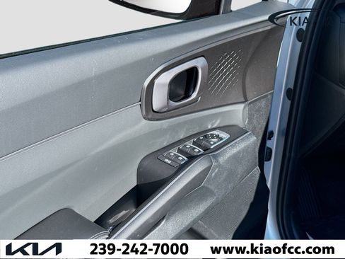 New 2026 Kia Sorento S w/ S Panoramic Sunroof Package image 23