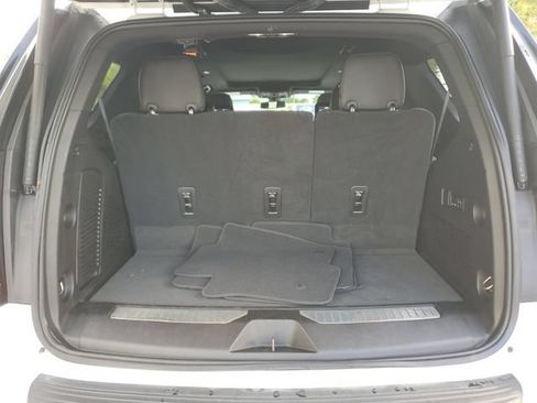 Certified 2021 GMC Yukon AT4 w/ AT4 Premium Plus Package AWD/4WD image 25