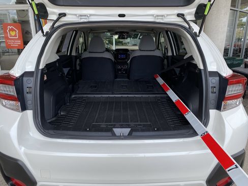 Used 2023 Subaru Crosstrek 2.0i Premium image 19