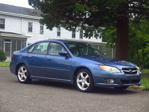 Used 2009 Subaru Legacy 2.5i Special Edition AWD/4WD image 11