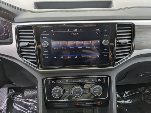 Certified 2022 Volkswagen Atlas SE image 23