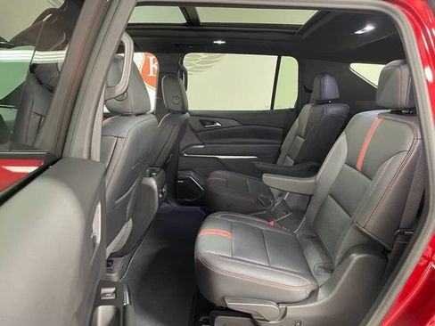 Used 2024 Chevrolet Traverse RS w/ LPO, Floor Liner Package AWD/4WD image 21