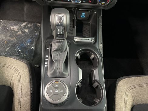 New 2025 Ford Bronco Big Bend image 17