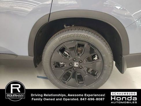 New 2026 Honda Pilot Black Edition image 5