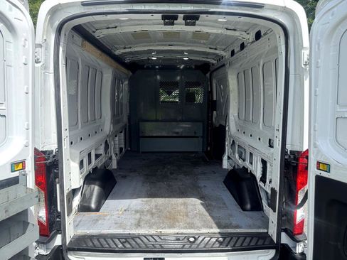 Used 2020 Ford Transit 250 Medium Roof image 5